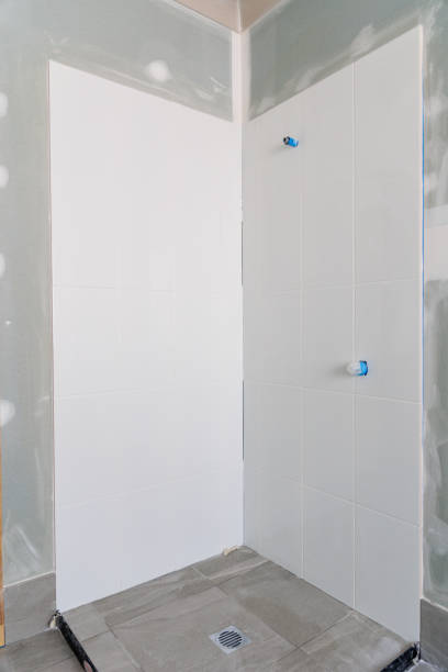 Domestic bathroom and shower under construction Shower cubicle partially completed during construction of new house australia house home interior housing development stock pictures, royalty-free photos & images