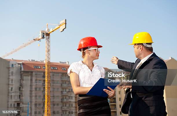 Foto de Os Arquitetos e mais fotos de stock de Adulto - Adulto, Agenda pessoal, Andaime