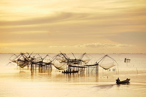istock Sunrise in the sea 153218601