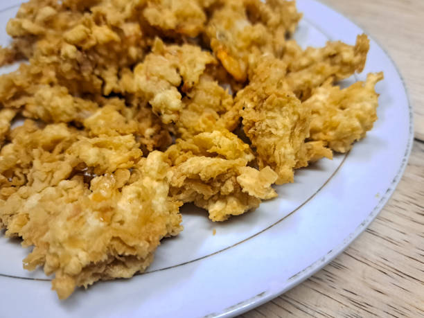 istock Serving Plate Of Delicious Popcorn Chicken Or Fried Chicken Mini 1532459651