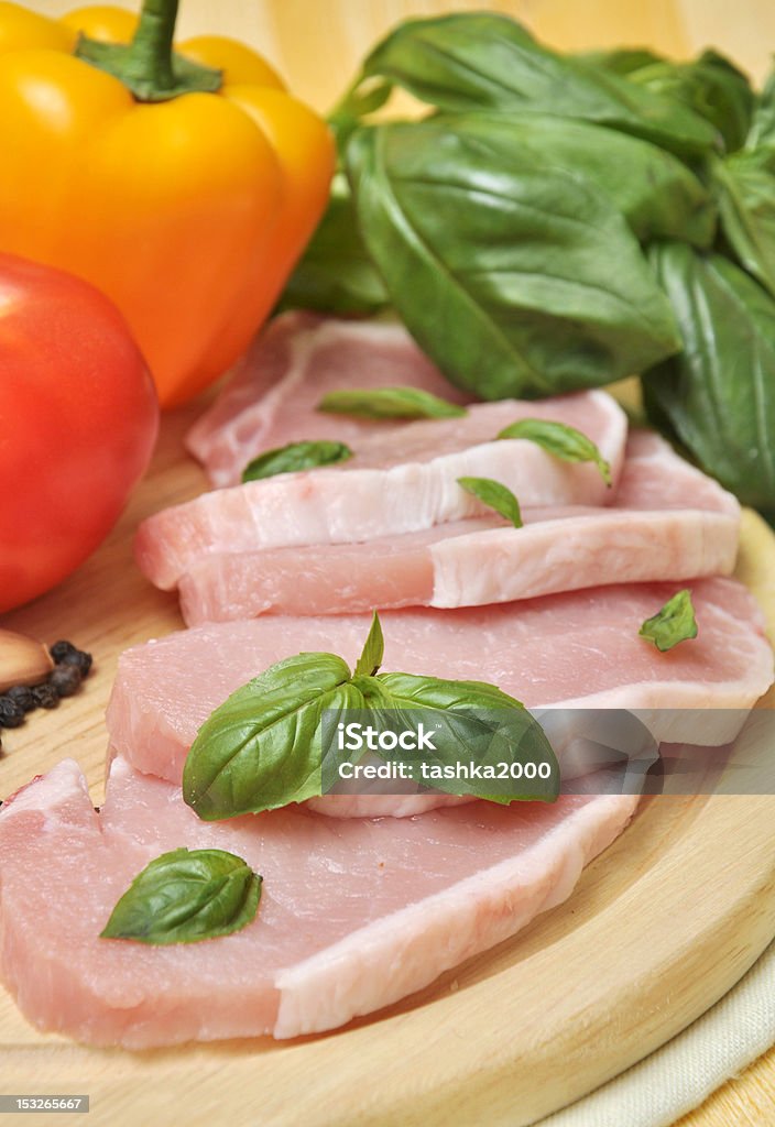 Мясо и овощи - Стоковые фото Базилик роялти-фри