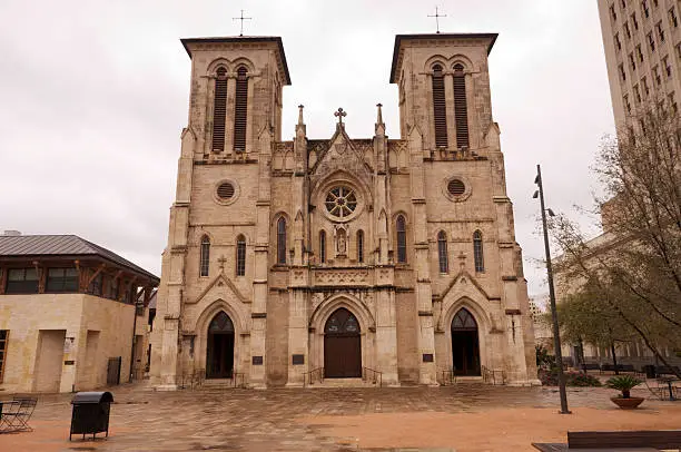 The San Fernando Cathedral is located in San Antonio, Texas and houses the remains of Alamo heroes such as Davy Crockett, Jim Bowie and William B. Travis.  It was founded in 1731 and is the oldest, continuously functioning religious community in the State of Texas. The Cathedral building has the added distinction of being the oldest standing church building in Texas.