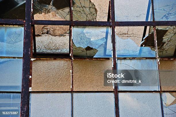 Foto de Fundo De Vidro Quebrado Átrio e mais fotos de stock de Abandonado - Abandonado, Abstrato, Antigo