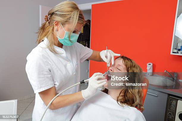Dental Foto de stock y más banco de imágenes de Limpiar - Limpiar, Salud dental, Abrillantar