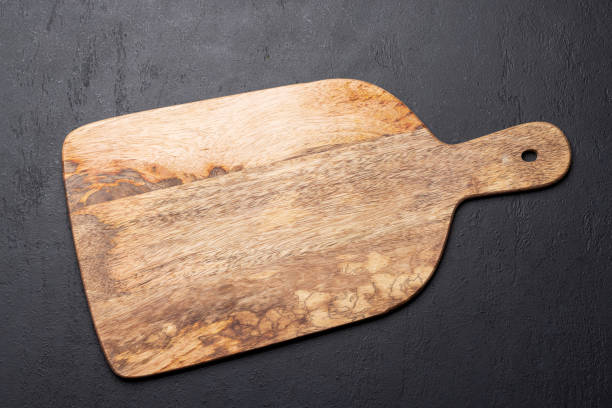 istock Wooden cutting board 1532885854