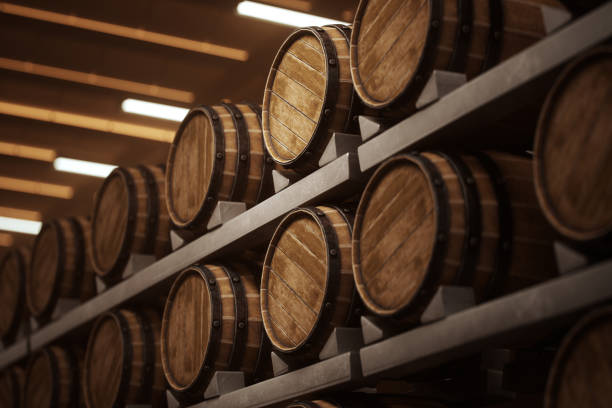 primer plano de barriles de vino / whisky - winery wine cellar barrel fotografías e imágenes de stock