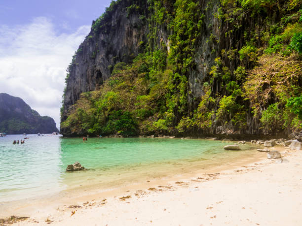 istock Cadlao Lagoon, El Nido, Palawan 1533331164
