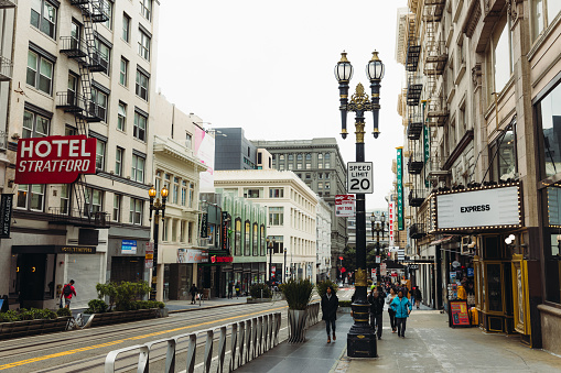 March 18, 2023: walking the centre of San Francisco, California with stores, hotels, restaurants and boutiques