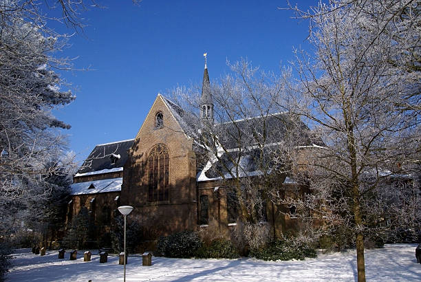 istock Church in wintertime 153388160