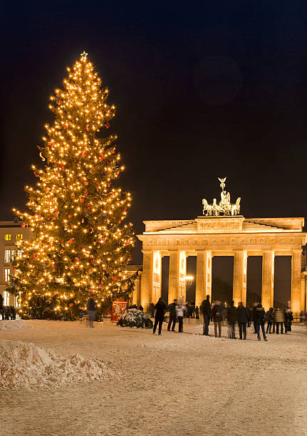 istock brandenburg gate christmas 153388810