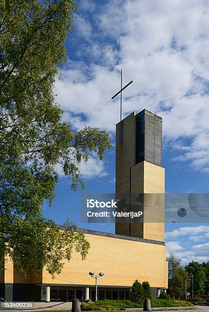 Pedra Velha Igreja Luterana De Kokkola - Fotografias de stock e mais imagens de Ao Ar Livre - Ao Ar Livre, Arquitetura, Azul