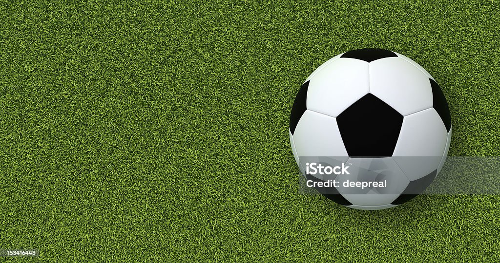 Pallone da calcio (calcio) su erba verde - Foto stock royalty-free di Ambientazione esterna