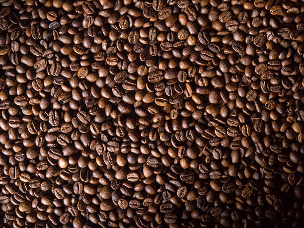 grains de café - coffee granules photos et images de collection