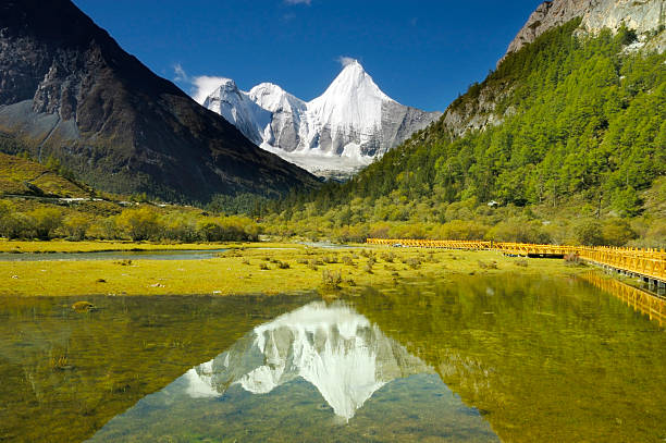 Vue magnifique de La Chine :  Shangri-La - Photo