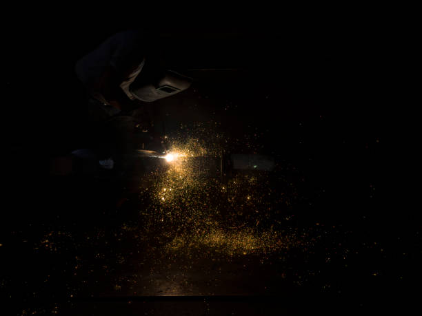 istock carbon fill welding business in heavy industry sector 1534498940