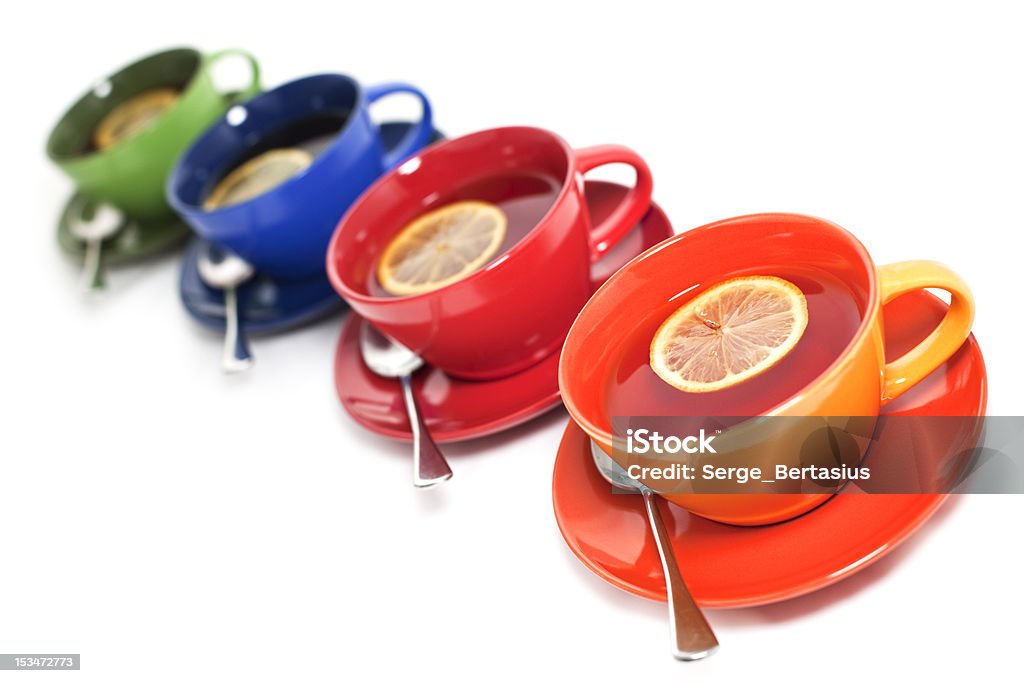 Tazze di tè colorati - Foto stock royalty-free di Quattro oggetti