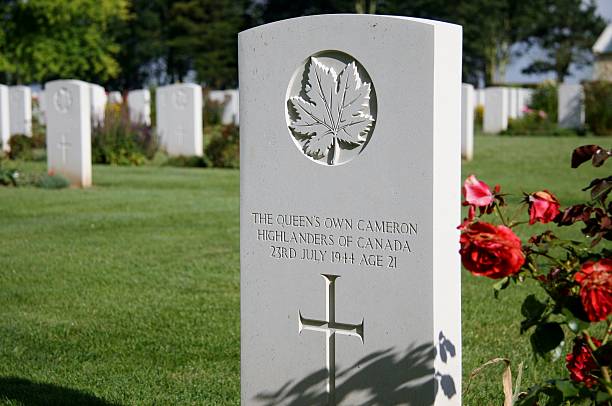 Canadian Headstone de fallen soldier - Photo