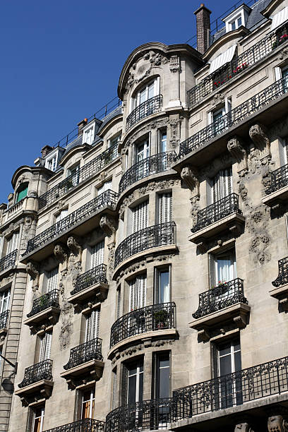istock Parisian apartment building 153475358