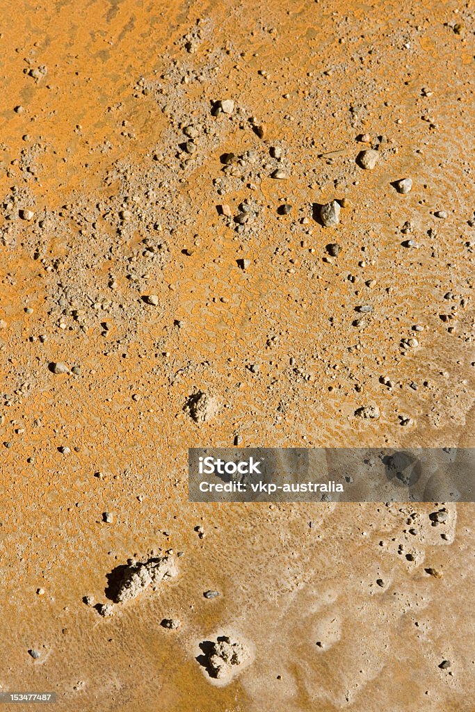 Sembra Mars-Giallo Arrugginito piastra in acciaio e sporco - Foto stock royalty-free di Acqua