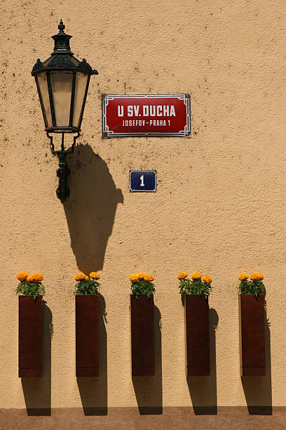 Parede de uma casa Velha - fotografia de stock