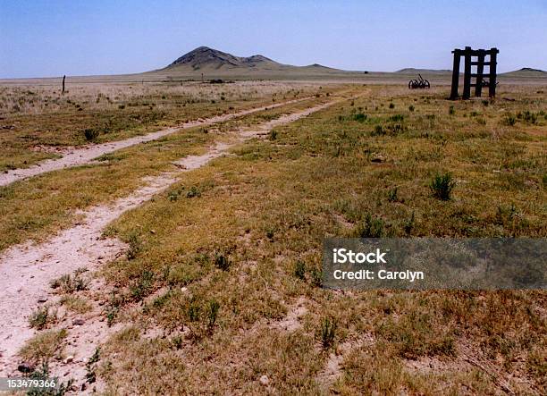 Caminho De Santa Fé Ruts - Fotografias de stock e mais imagens de Comercializar - Comercializar, Concentração populacional, Estrada em Terra Batida