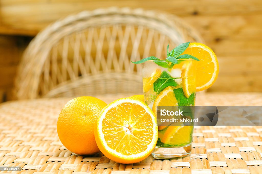 Copo de limonade com laranjas - Royalty-free Alimentação Saudável Foto de stock