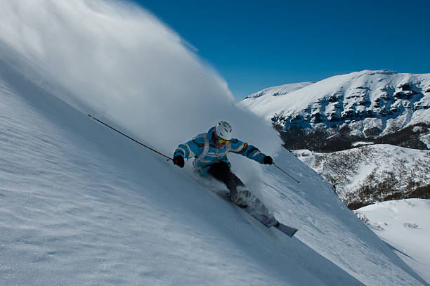 esquiador en cerro chapelco - neuquén fotografías e imágenes de stock