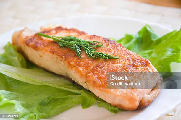 Salmone - Fotografie stock e altre immagini di Alimentazione sana - Alimentazione sana, Arrosto - Cibo cotto, Barbecue - Cibo