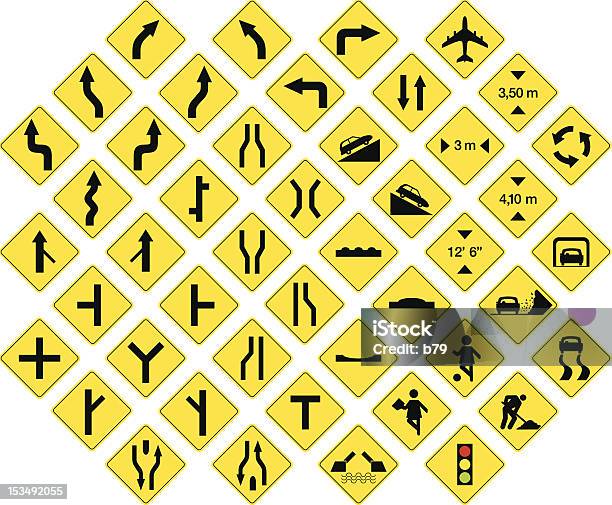 Le Indicazioni 3 - Immagini vettoriali stock e altre immagini di A forma di croce - A forma di croce, Autostrada, Autostrada a corsie multiple
