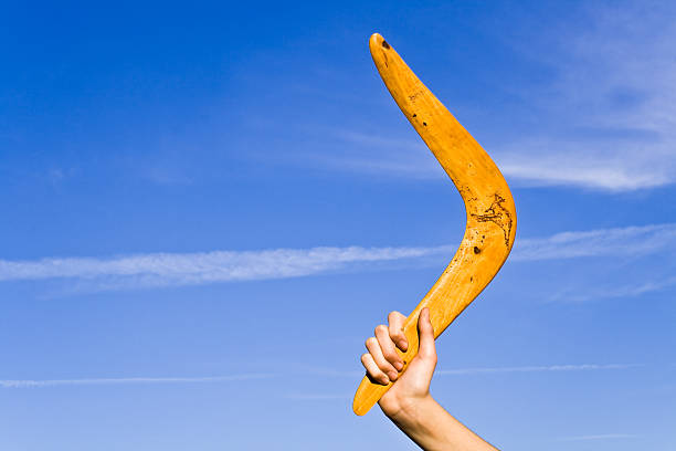 bumerang - australia boomerang aboriginal aborigine stock-fotos und bilder