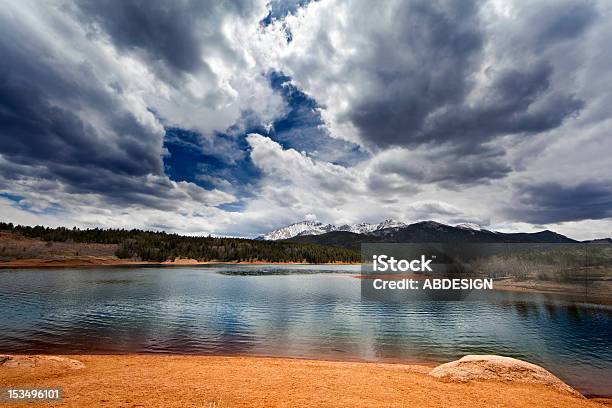 Lago De Montanha - Fotografias de stock e mais imagens de Céu dramático - Céu dramático, Espruce, Verão