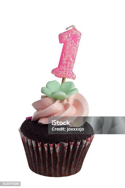 Mini Cupcake Con Candela Di Compleanno Per Un Anno - Fotografie stock e altre immagini di Bianco - Bianco, Candela - Attrezzatura per illuminazione, Cibo