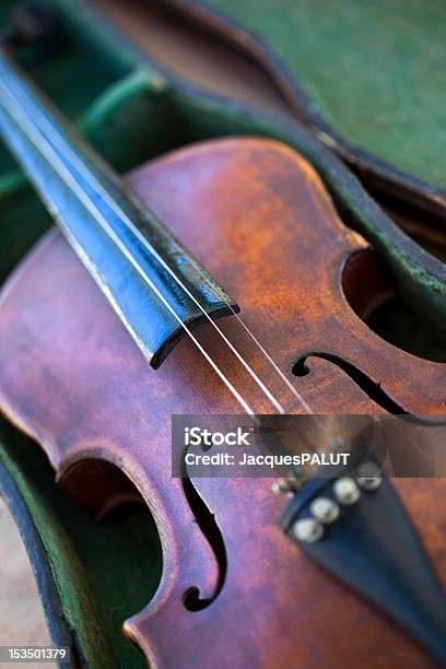 Violin Stock Photo - Download Image Now - Close-up, Damaged, Demolished