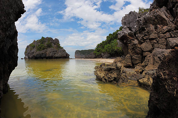istock Set of picturesque small islands 153507414
