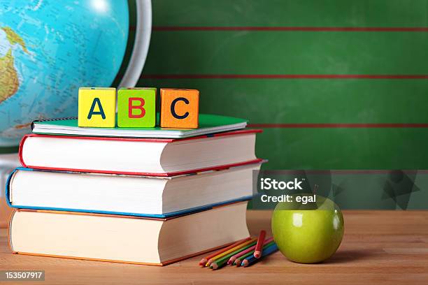 Zurück To School Stockfoto und mehr Bilder von Alphabet - Alphabet, Apfel, Bauklotz