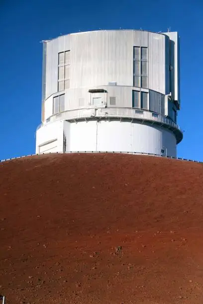 D6-42-24-814 Mauna Kea Subaru Telescope