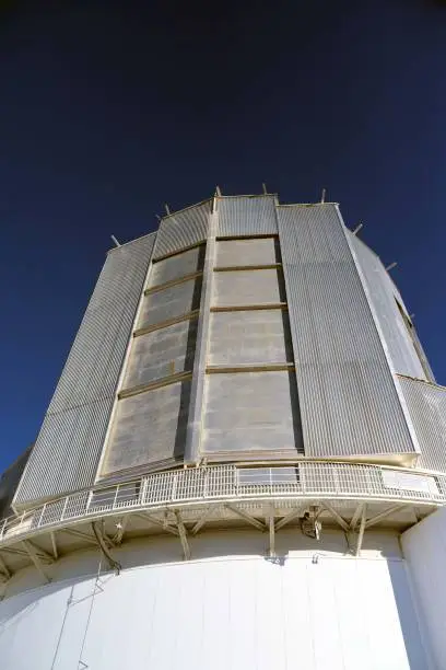 D6-42-24-806 Mauna Kea Subaru Telescope
