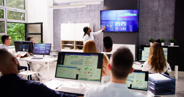 istock Business Presentation On TV In Corporate Training Room 1535131024