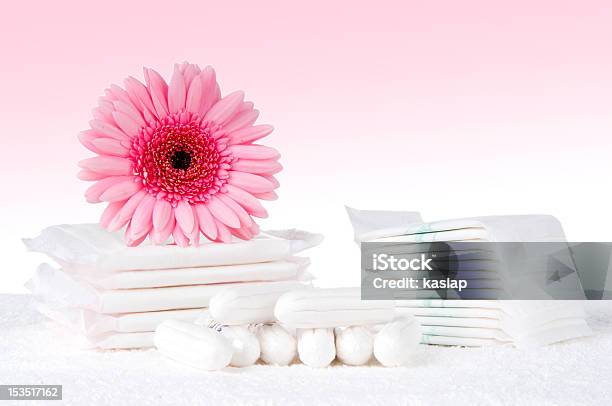 Foto de Tampons E Blocos De Papel e mais fotos de stock de Fluxo Menstrual - Fluxo Menstrual, Fotografia - Imagem, Fragilidade