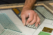 handwerker-die-viktorianischen-buntglasf