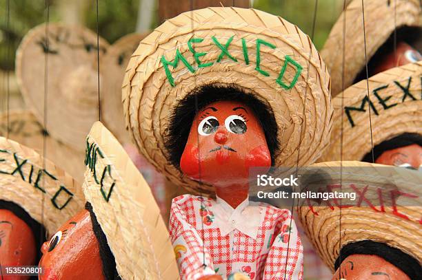 メキシコ系あやつり人形 - おもちゃのストックフォトや画像を多数ご用意 - おもちゃ, お土産, キオスク