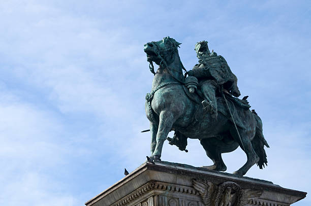 istock Vittorio Emanuele statues in Milan 153523632