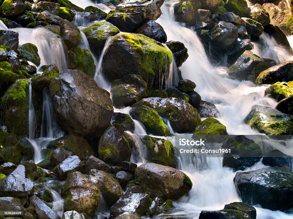 Rocas y agua - Foto de stock de Agua libre de derechos