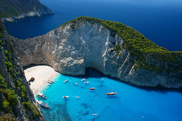 istock Navagio beach in Zakynthos 153526431