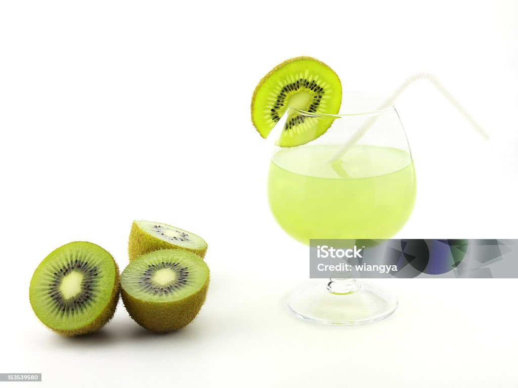 Jus de kiwi frais - Photo de Aliment en portion libre de droits