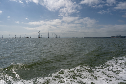 Shooting offshore wind power generation on a ship