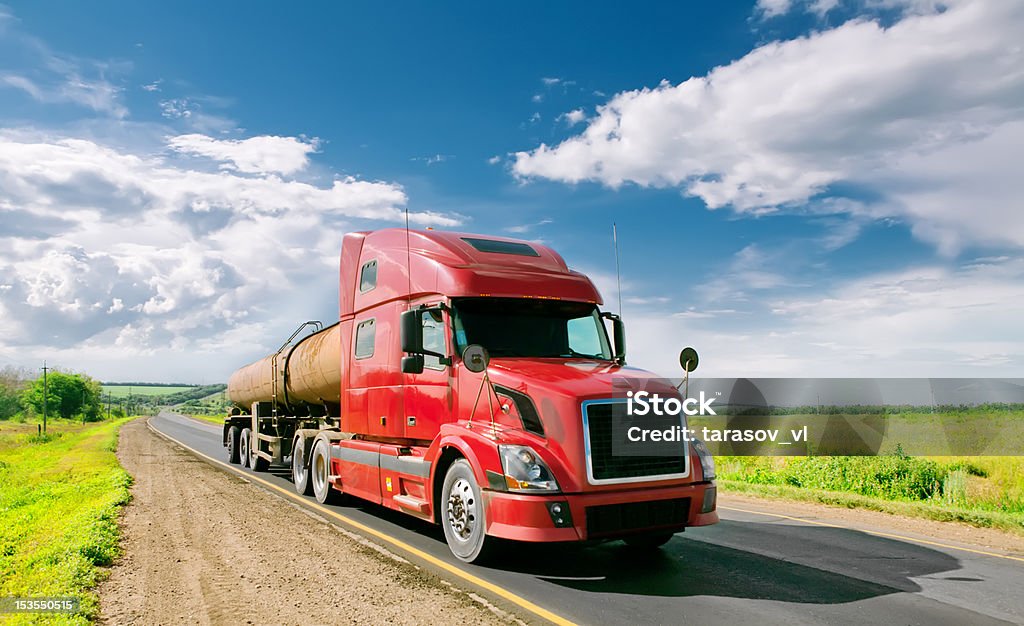 Fuel tanker truck - Стоковые фото Лето роялти-фри