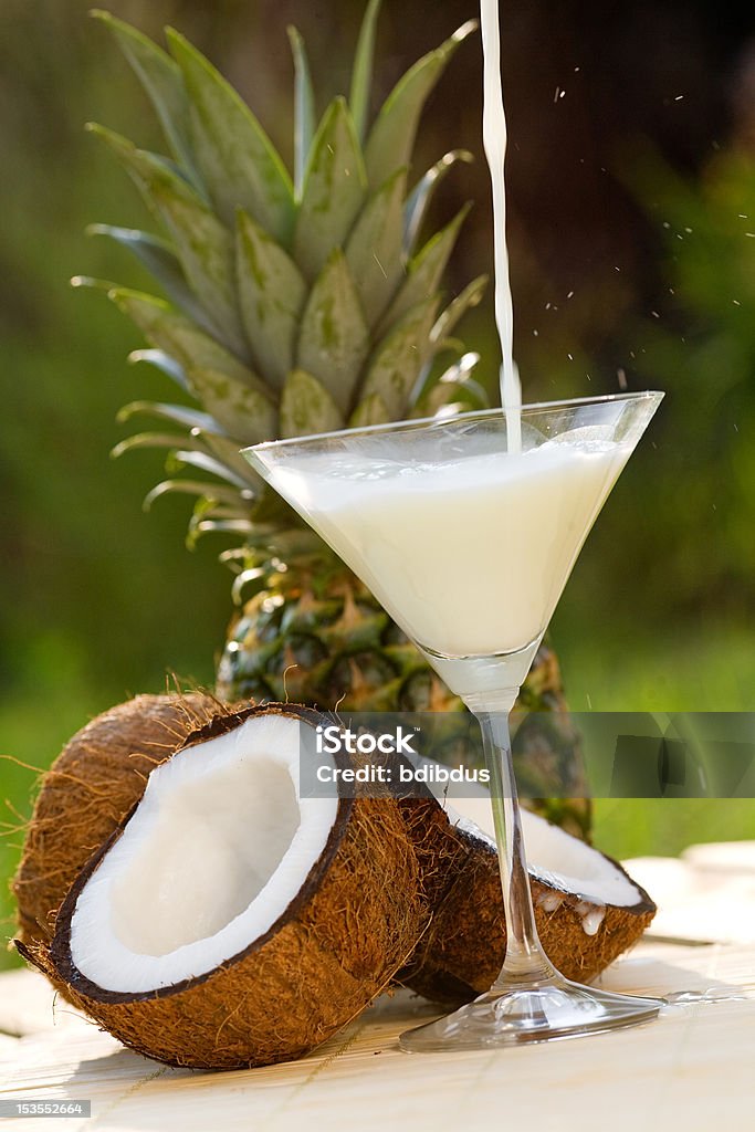 pinacolada cocktail - Photo de Lait de noix de coco libre de droits