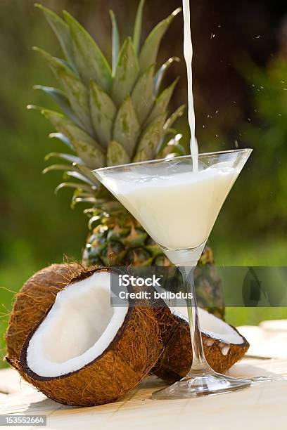 Photo libre de droit de Pinacolada Cocktail banque d'images et plus d'images libres de droit de Lait de noix de coco - Lait de noix de coco, Éclabousser, Alcool