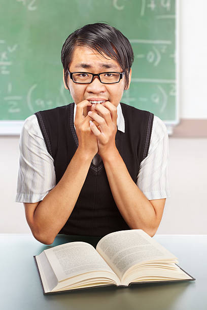 nerd macho estudiante - male education college student nerd fotografías e imágenes de stock